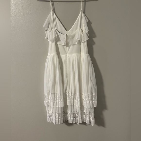 French Connection Adanna Pleated Lace Jersey Dress - Picture 5 of 8